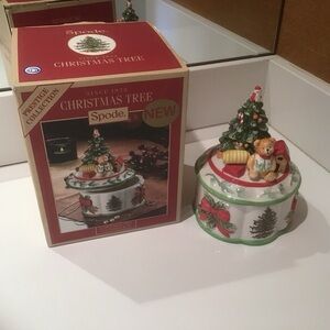 NEW SPODE Prestige Collection Hand Painted Porcelain CHRISTMAS TREE COVERED BOX